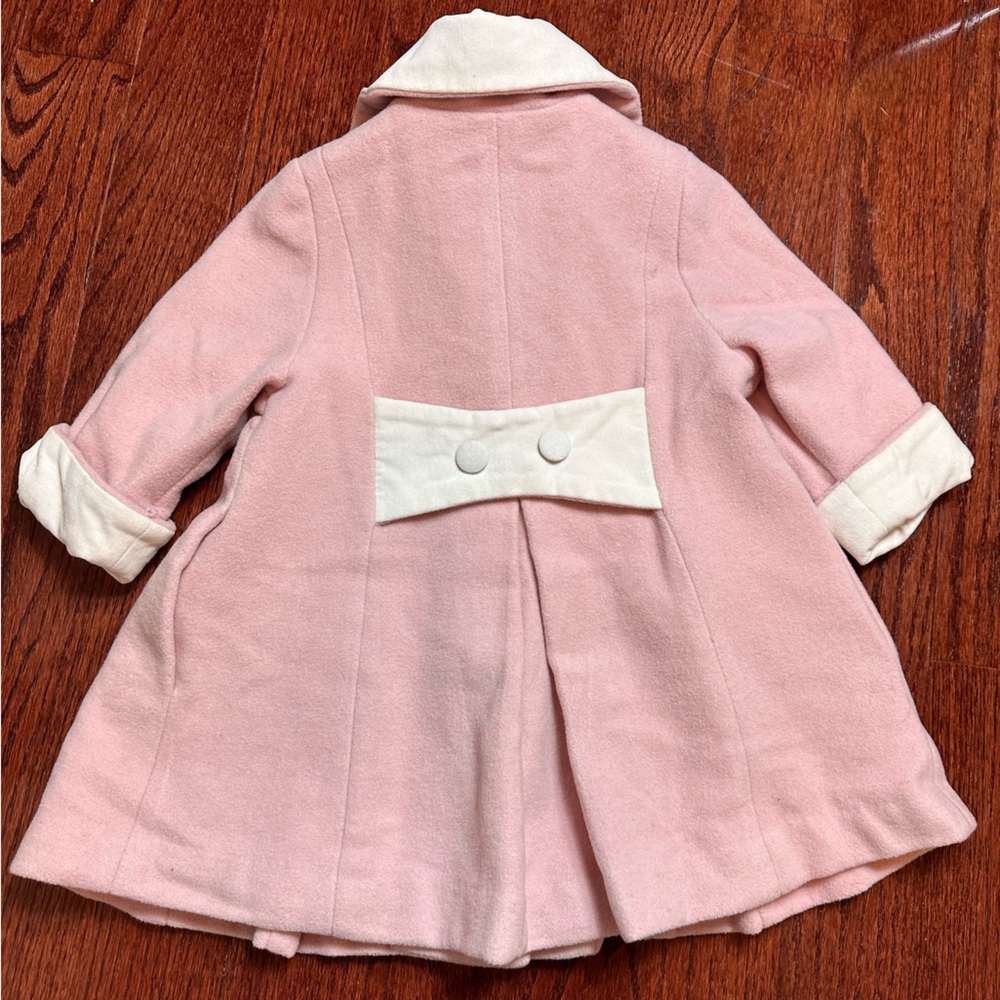 Strasburg pleated swing coat - Picture 3 of 11